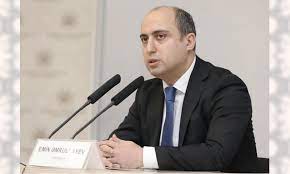 Emin Əmrullayev cəmiyyətə müraciət edib